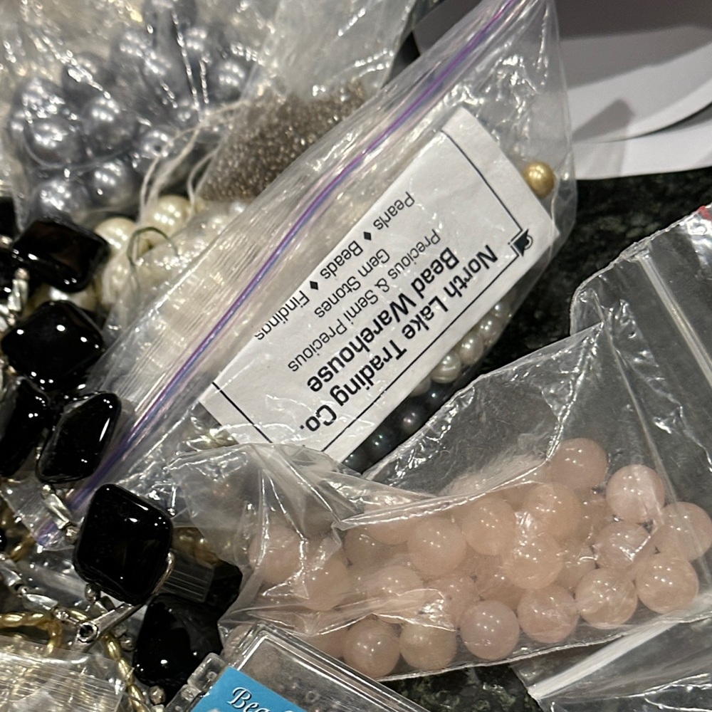 Huge lot jewelry making beads supplies findings crafts - Picture 8 of 12